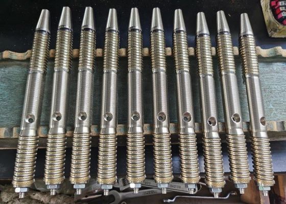 一定の寺院は上部のSulzer予備品の圧力を現われる31の車輪が付いている鳴らす