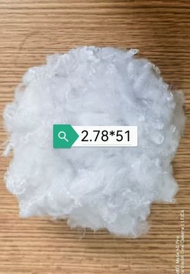 リサイクルされたポリエステル ステープルファイバー 詳細な仕様,幅広い色