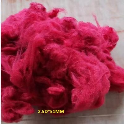 2.5Dtex*51mm添加物、回るNon-Woven生地のための固体明るく赤いリサイクルされた色ポリエステル ステープル ファイバ
