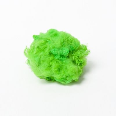 ドープ塗料はNonwovenカーペットのフェルトのための緑12dtexによってリサイクルされたポリエステル ステープル ファイバを染めた