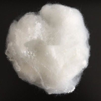 機能リサイクルされたポリエステル ステープル ファイバ65mmポリエステル原料のPlushおもちゃの使用
